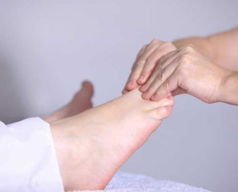 alternative-medicine-1327808_1280